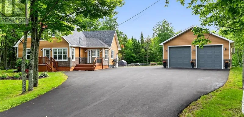 Renovated Duguayville home with 28x40 garage