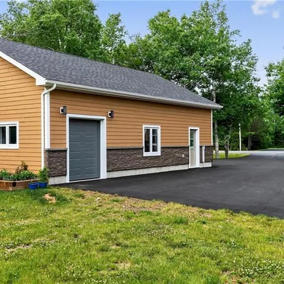 Renovated Duguayville home with 28x40 garage
