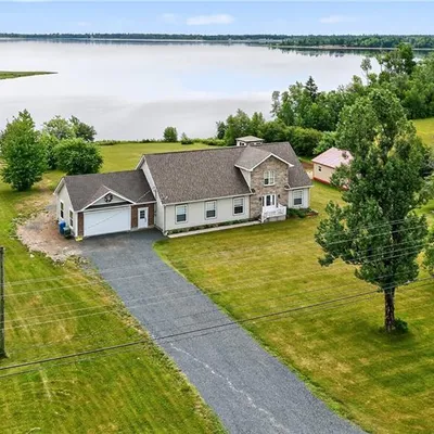 Riverfront two-storey home in Tabusintac