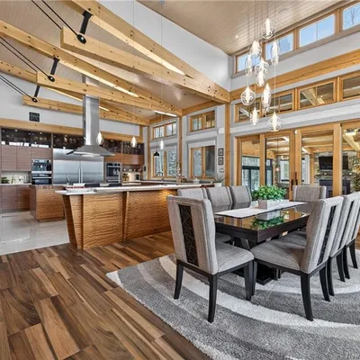 Timber-frame estate on 20 acres in Saint-Sauveur
