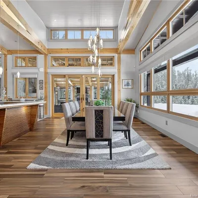 Timber-frame estate on 20 acres in Saint-Sauveur