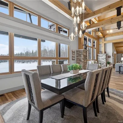 Timber-frame estate on 20 acres in Saint-Sauveur