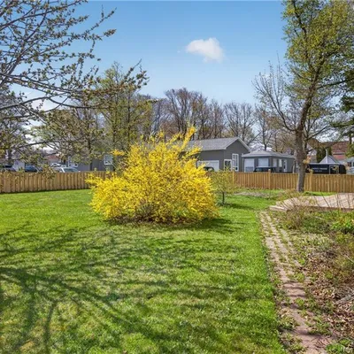 Family two-storey home in Caraquet