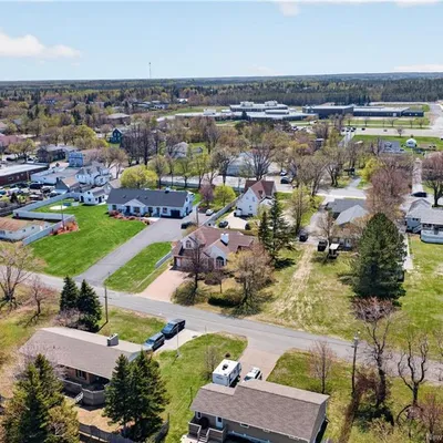 Family two-storey home in Caraquet