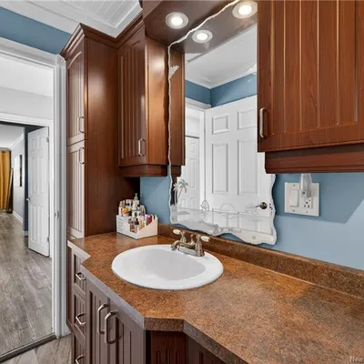 Spacious home minutes from Tracadie