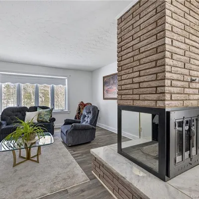 Equestrian property on 4 acres in Saint-Isidore