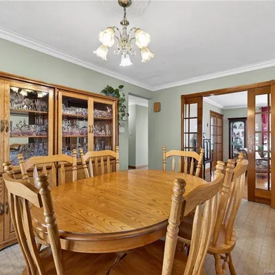 Brick bungalow with river views in Tracadie