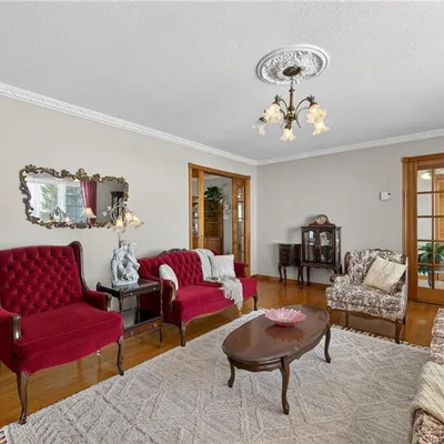 Brick bungalow with river views in Tracadie