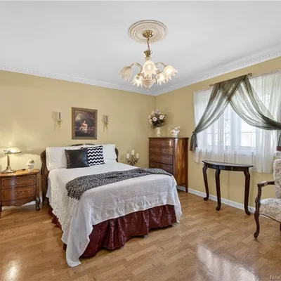 Brick bungalow with river views in Tracadie
