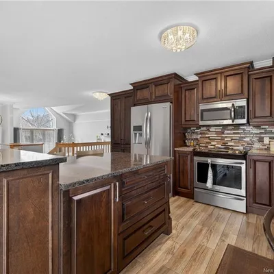 Versatile home on 4.4 acres in Haut-Shippagan