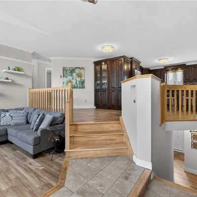 Versatile home on 4.4 acres in Haut-Shippagan