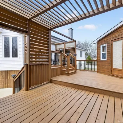 Versatile home on 4.4 acres in Haut-Shippagan
